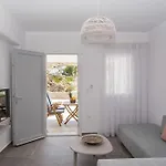 70 Steps Mykonos Дом отдыха
